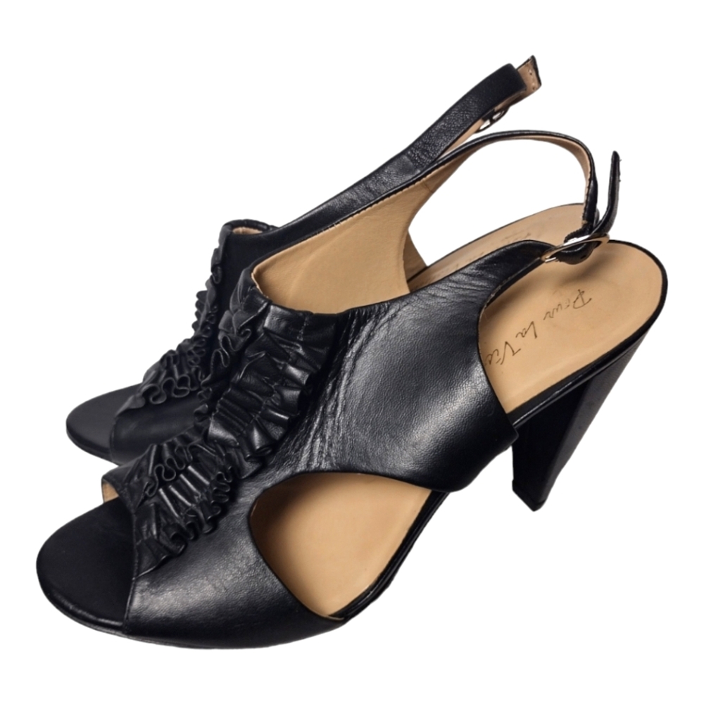 Pour La Victoire Ruffle Front Heels